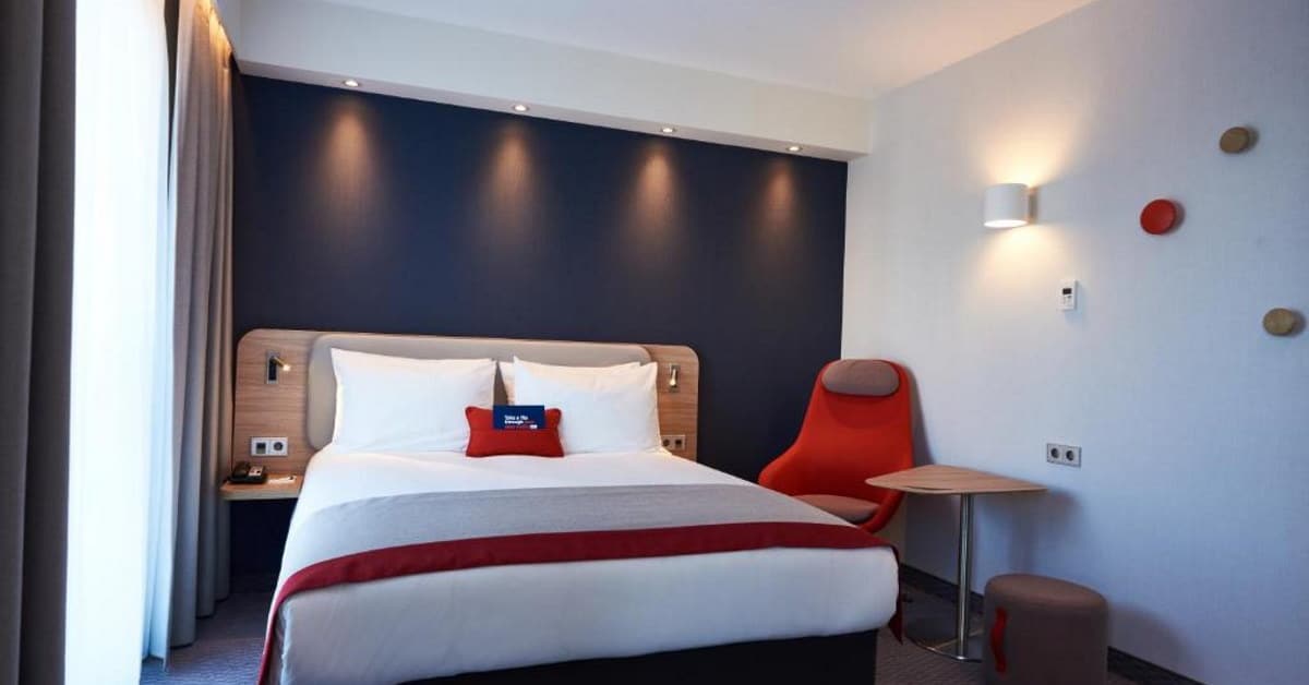 Holiday Inn Express Hotel Amsterdam [Photos + Videos + Quick Booking] |  Just Holland